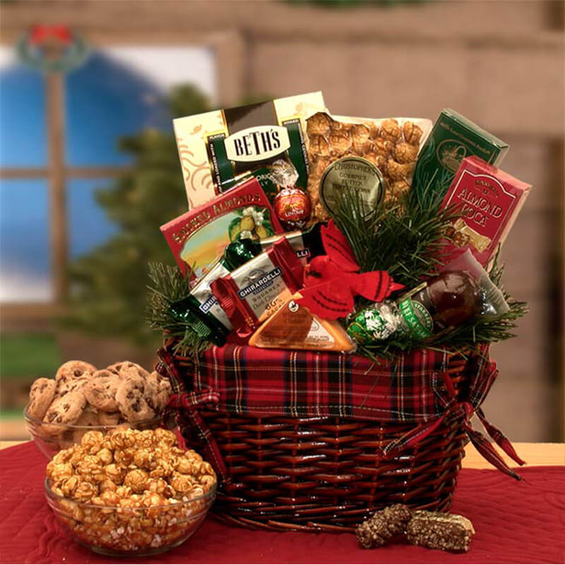An Old Fashioned Christmas Gift Basket. 